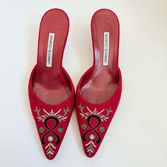 Manolo Blahnik Vintage Red Wool embroidered pointed toe kitten heel mules EU 38 - Picture 2 of 9